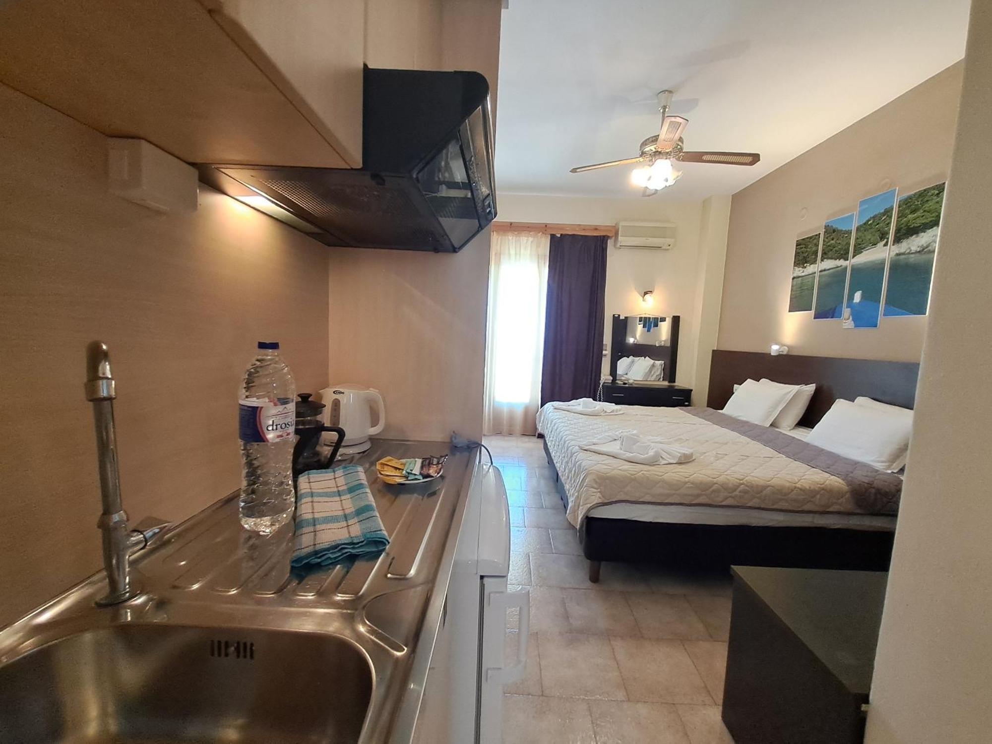 Gorgona Hotel Patitíri Kültér fotó